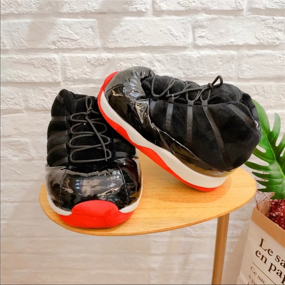 bred 11 house shoes